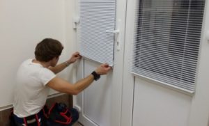 Установка рулонных жалюзи в Ростове-на-Дону